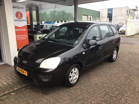 KIA Carens 2.0 CVVT Mbition