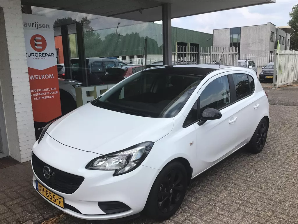 Opel Corsa 1.4 I 16V BLACK EDITION